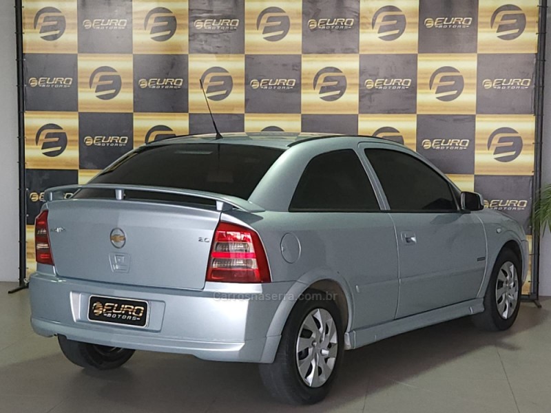 ASTRA 2.0 MPFI ADVANTAGE 8V FLEX 2P MANUAL - 2007 - PORTãO