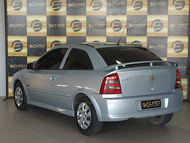 ASTRA 2.0 MPFI ADVANTAGE 8V FLEX 2P MANUAL - 2007 - PORTãO