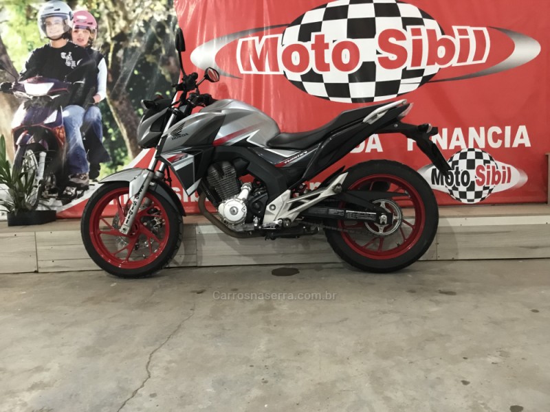 cb 250f twister  2018 bento goncalves