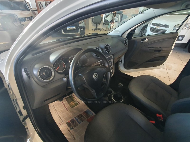 VOYAGE 1.6 MI 8V FLEX 4P MANUAL - 2012 - FARROUPILHA