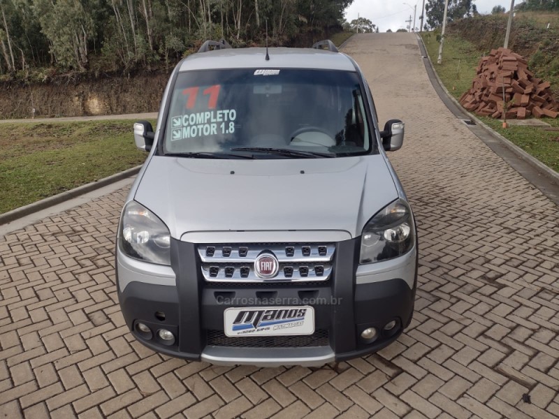 DOBLÓ 1.8 MPI ADVENTURE LOCKER 8V FLEX 4P MANUAL - 2011 - CANELA