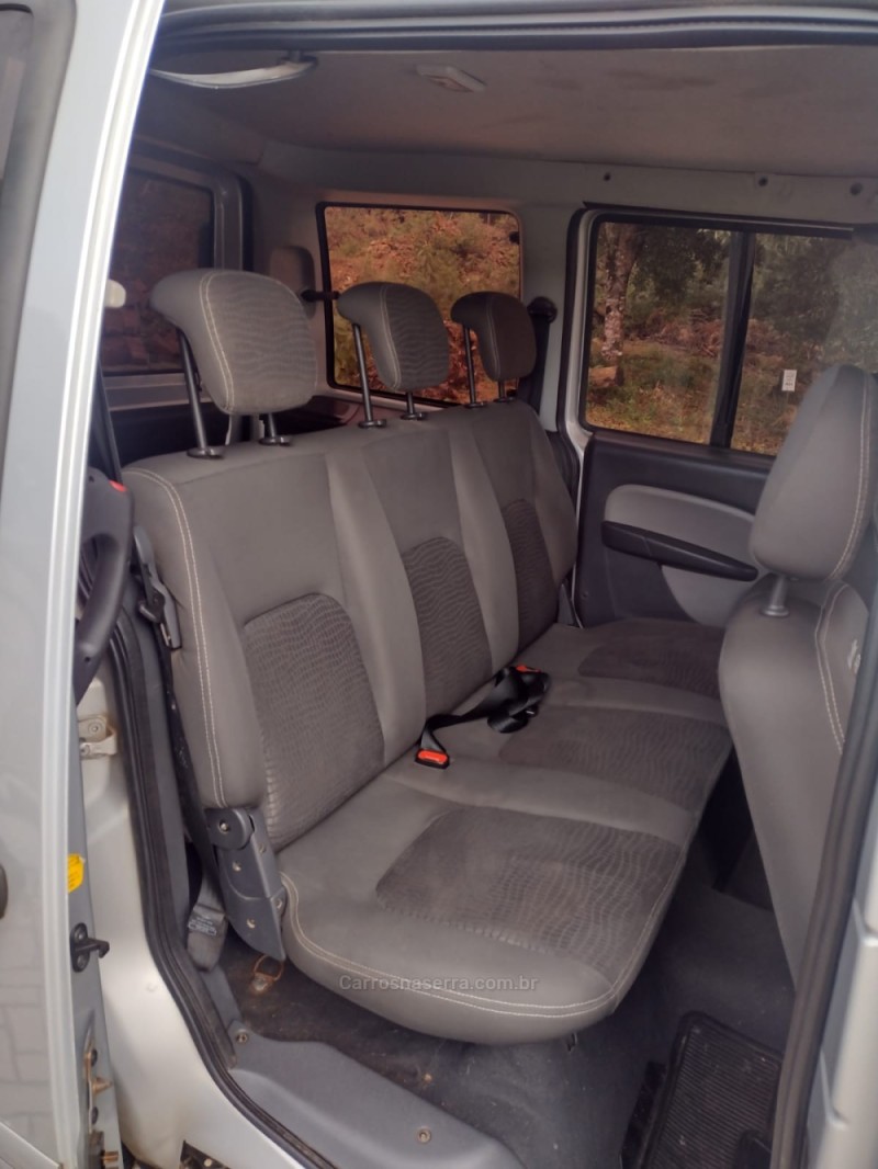 DOBLÓ 1.8 MPI ADVENTURE LOCKER 8V FLEX 4P MANUAL - 2011 - CANELA