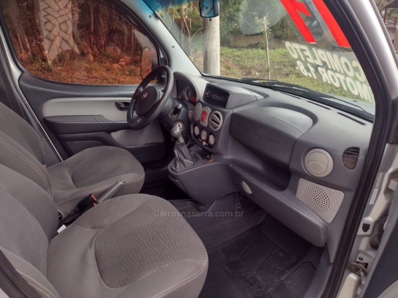 DOBLÓ 1.8 MPI ADVENTURE LOCKER 8V FLEX 4P MANUAL - 2011 - CANELA