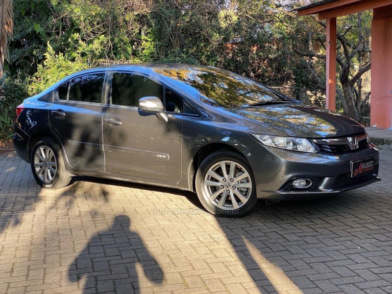 CIVIC 2.0 LXR 16V FLEX 4P AUTOMÁTICO - 2014 - PAROBé