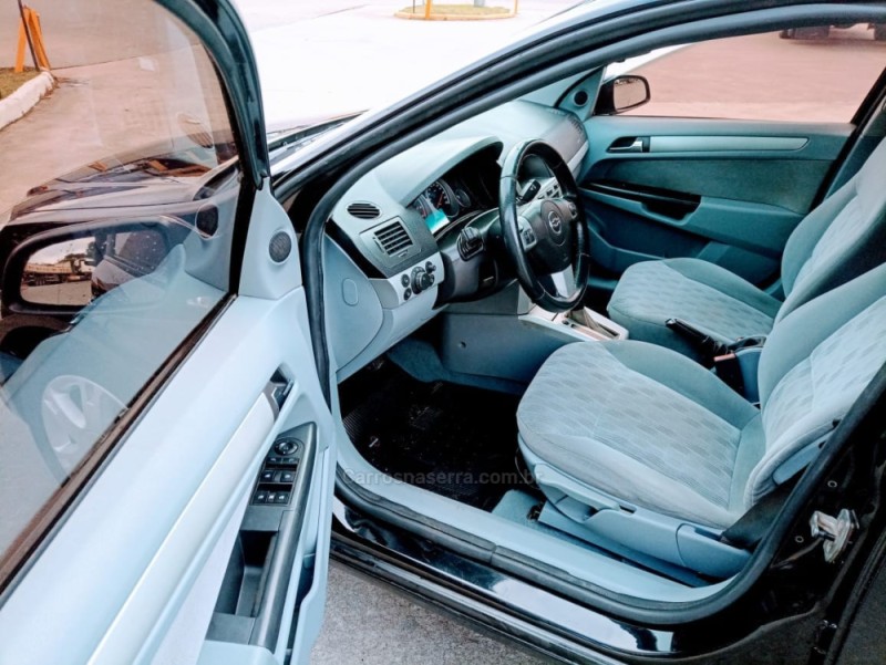 VECTRA 2.0 MPFI ELEGANCE 8V FLEX 4P AUTOMÁTICO - 2006 - CAXIAS DO SUL