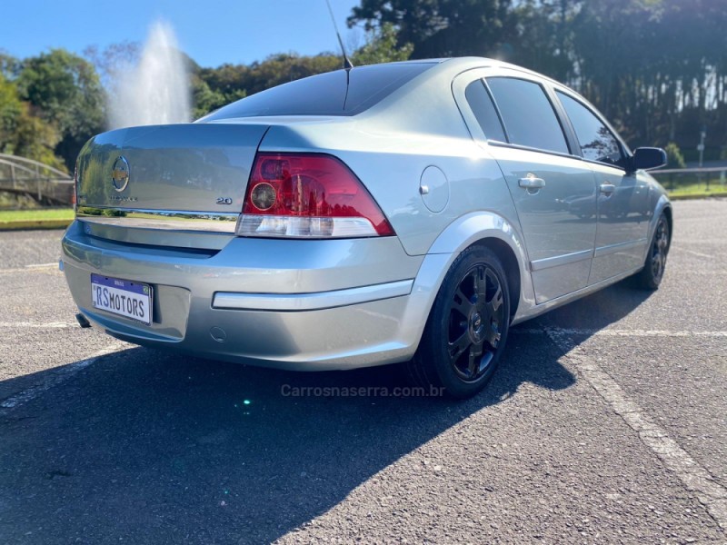 VECTRA 2.0 MPFI ELEGANCE 8V FLEX 4P MANUAL - 2006 - CAXIAS DO SUL