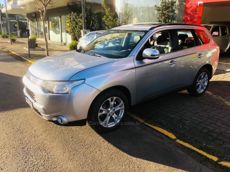 outlander 3.0 4x4 v6 24v gasolina 4p automatico 2014 garibaldi