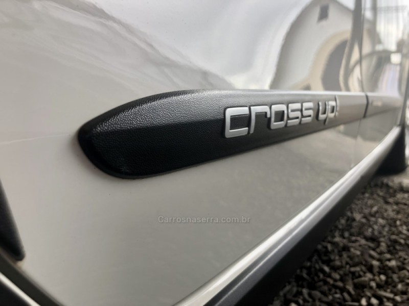 UP 1.0 TSI CROSS 12V FLEX 4P MANUAL - 2016 - CAXIAS DO SUL