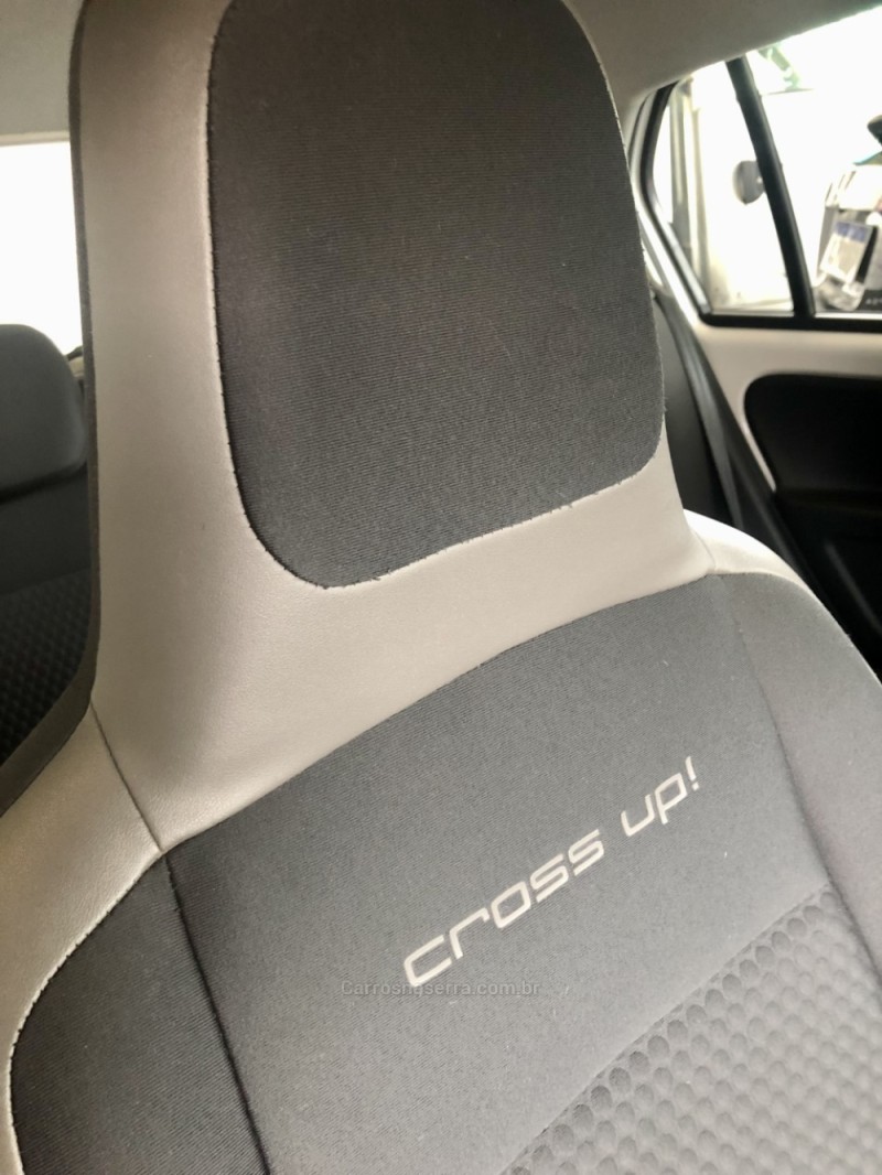UP 1.0 TSI CROSS 12V FLEX 4P MANUAL - 2016 - CAXIAS DO SUL