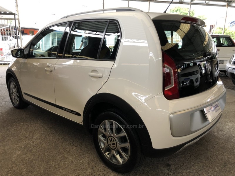 UP 1.0 TSI CROSS 12V FLEX 4P MANUAL - 2016 - CAXIAS DO SUL