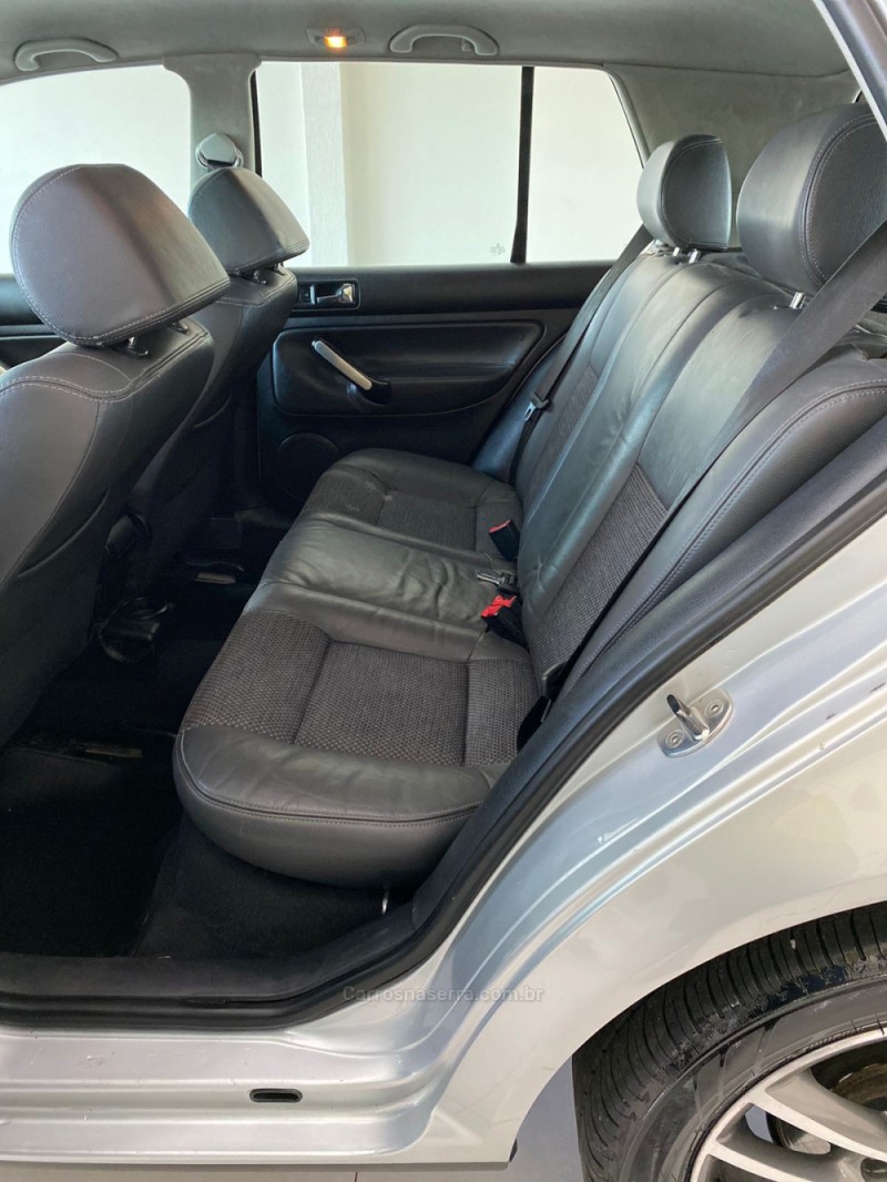 GOLF 1.6 MI SPORTLINE 8V FLEX 4P MANUAL - 2010 - PASSO FUNDO