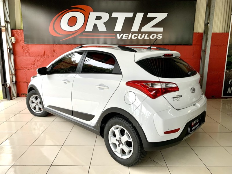 HB20X 1.6 16V PREMIUM FLEX 4P AUTOMÁTICO - 2014 - CAXIAS DO SUL