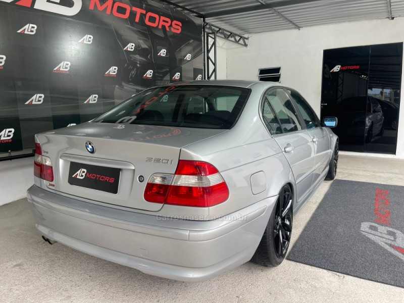 320I 2.0 16V TURBO ACTIVE FLEX 4P AUTOMÁTICO - 2002 - CAMPO BOM