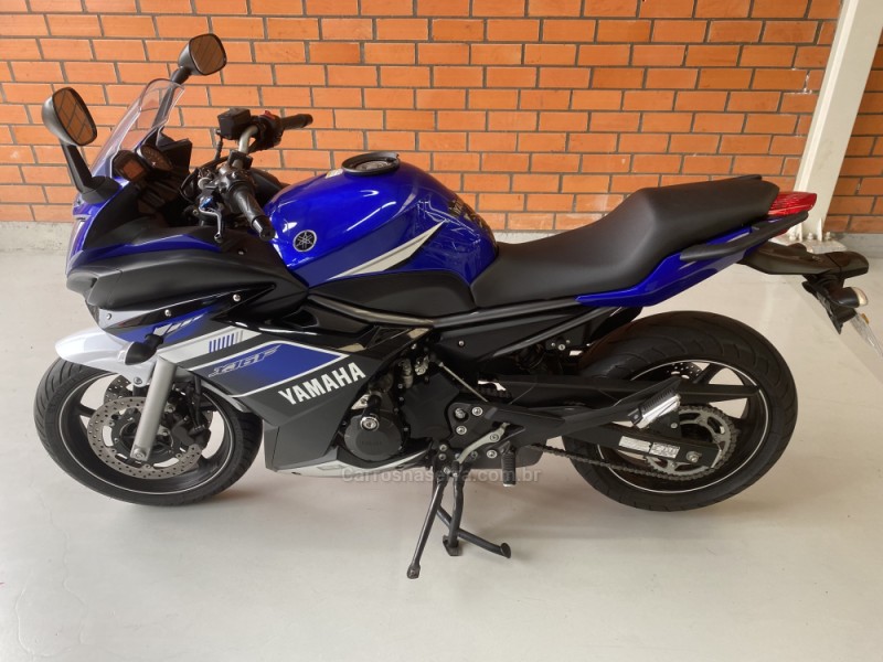 XJ6 F RACING BLUE - 2013 - BENTO GONçALVES