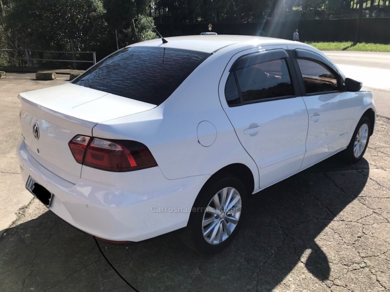 VOYAGE 1.0 MI TRENDLINE 8V FLEX 4P MANUAL - 2015 - CAXIAS DO SUL