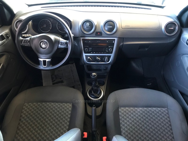 VOYAGE 1.0 MI TRENDLINE 8V FLEX 4P MANUAL - 2015 - CAXIAS DO SUL