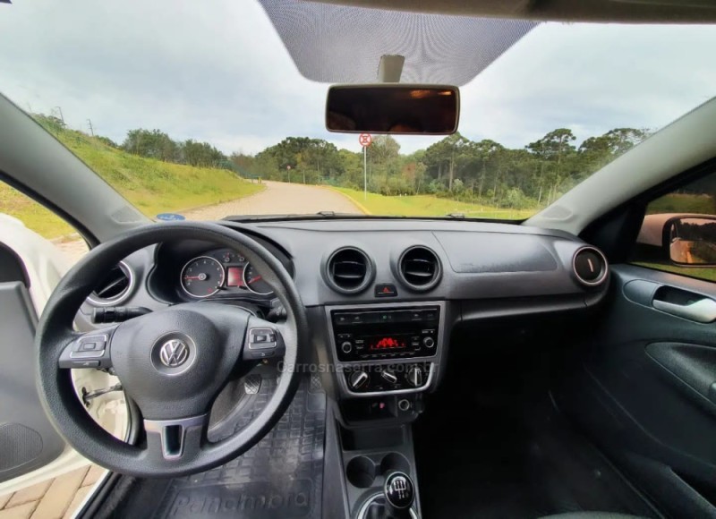 VOYAGE 1.6 MI COMFORTLINE 8V FLEX 4P MANUAL - 2015 - CAXIAS DO SUL