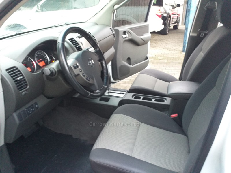 FRONTIER 2.5 SV ATTACK 4X4 CD TURBO ELETRONIC DIESEL 4P AUTOMÁTICO - 2016 - CAXIAS DO SUL