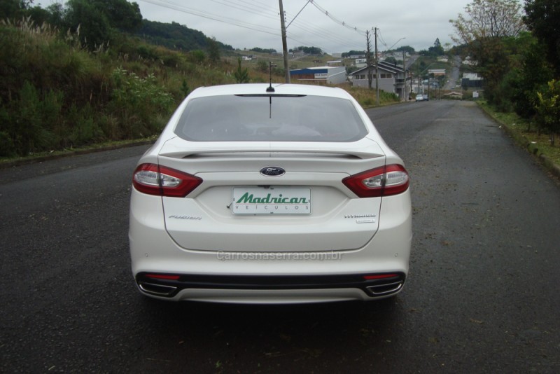 FUSION 2.0 TITANIUM FWD 16V GASOLINA 4P AUTOMÁTICO - 2013 - FLORES DA CUNHA