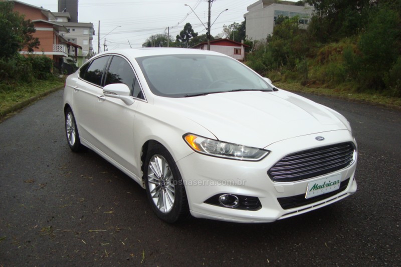 FUSION 2.0 TITANIUM FWD 16V GASOLINA 4P AUTOMÁTICO - 2013 - FLORES DA CUNHA