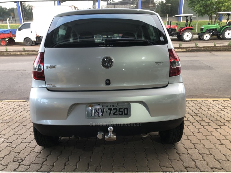 FOX 1.0 MI 8V FLEX 4P MANUAL - 2007 - VALE REAL