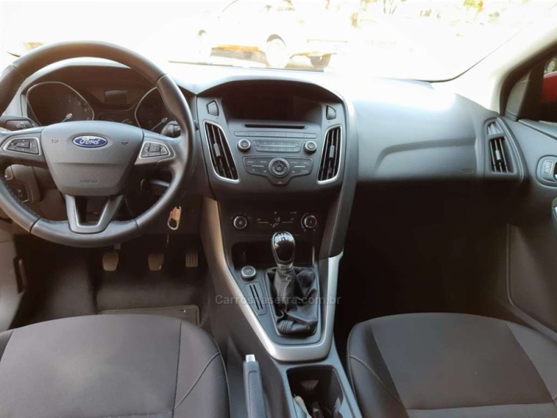 FOCUS 1.6 SE 16V FLEX 4P MANUAL - 2016 - GUAPORé