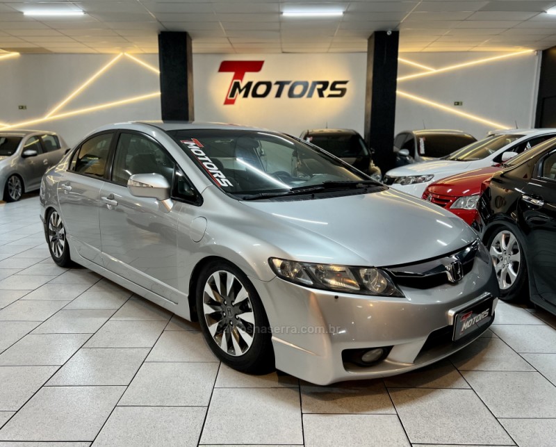 CIVIC 1.8 LXL 16V FLEX 4P MANUAL