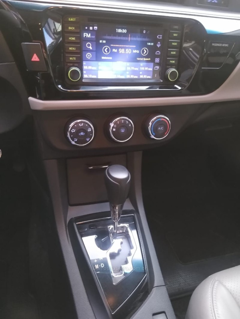 COROLLA 1.8 GLI 16V FLEX 4P AUTOMÁTICO - 2017 - CAXIAS DO SUL