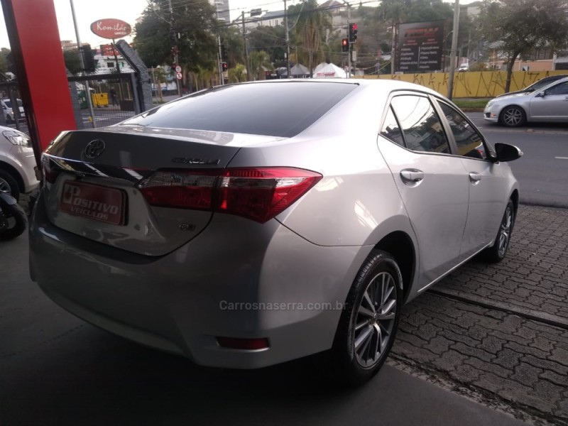COROLLA 1.8 GLI 16V FLEX 4P AUTOMÁTICO - 2017 - CAXIAS DO SUL