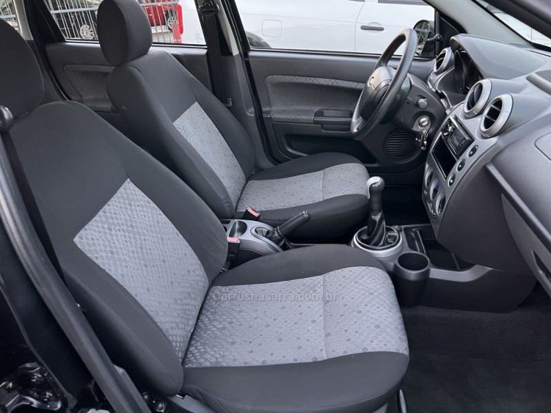 FIESTA 1.0 SE 8V FLEX 4P MANUAL - 2014 - TAQUARA