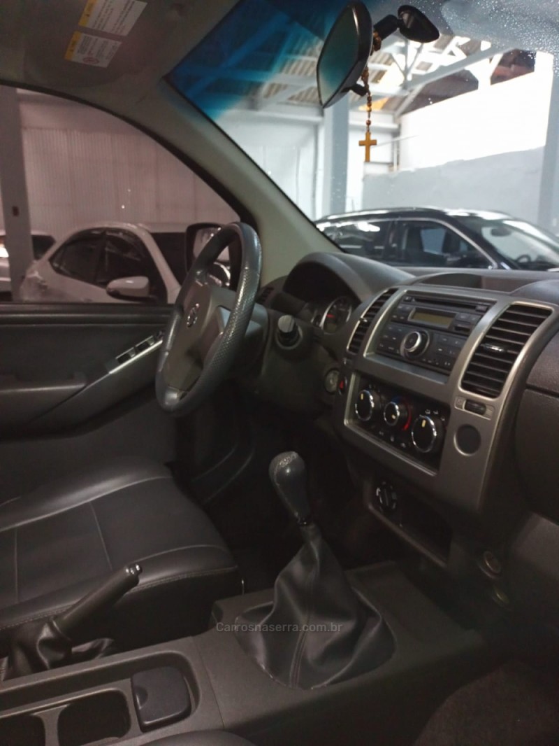FRONTIER 2.5 SV ATTACK 4X4 CD TURBO ELETRONIC DIESEL 4P MANUAL - 2014 - BENTO GONçALVES