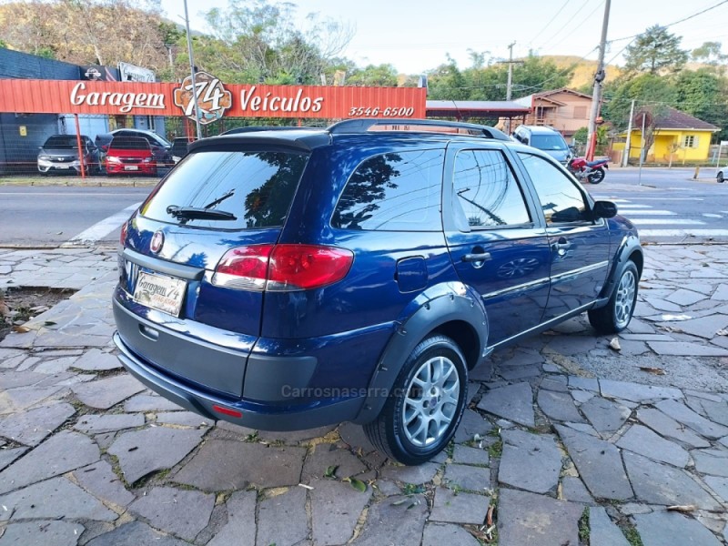 PALIO 1.6 TREKKING WEEKEND 16V FLEX 4P MANUAL - 2014 - TRêS COROAS