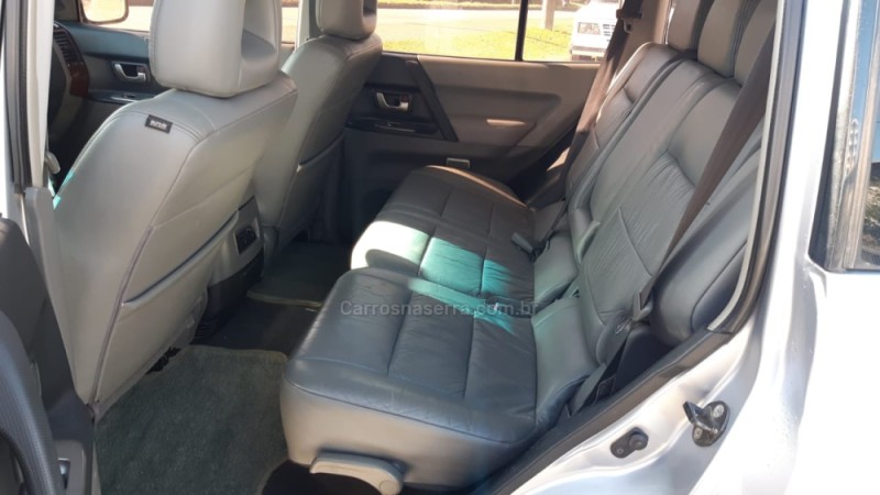 PAJERO 3.2 HPE 4X4 7 LUGARES 16V TURBO INTERCOOLER DIESEL 4P AUTOMÁTICO - 2005 - FARROUPILHA