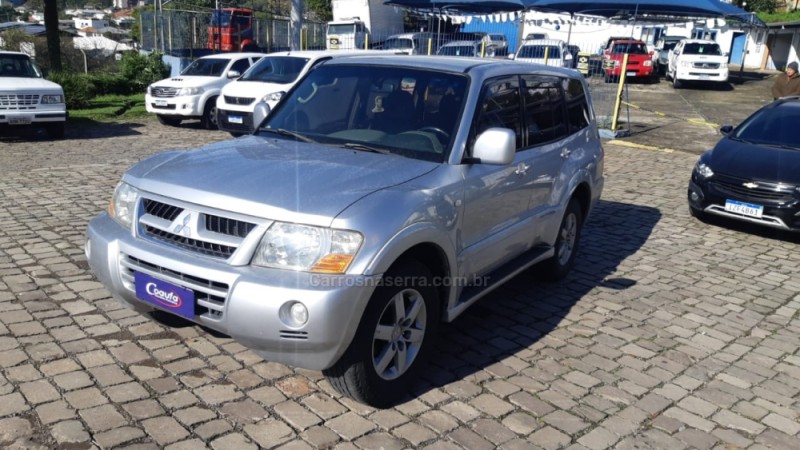 PAJERO 3.2 HPE 4X4 7 LUGARES 16V TURBO INTERCOOLER DIESEL 4P AUTOMÁTICO - 2005 - FARROUPILHA