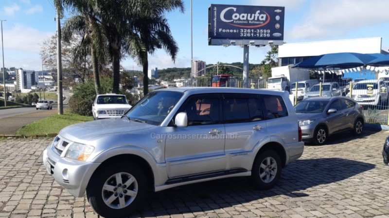 PAJERO 3.2 HPE 4X4 7 LUGARES 16V TURBO INTERCOOLER DIESEL 4P AUTOMÁTICO - 2005 - FARROUPILHA