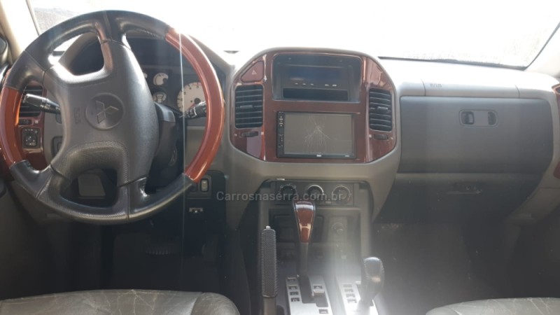 PAJERO 3.2 HPE 4X4 7 LUGARES 16V TURBO INTERCOOLER DIESEL 4P AUTOMÁTICO - 2005 - FARROUPILHA