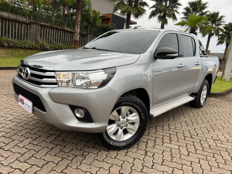 hilux 2.7 sr 4x2 cd 16v gasolina 4p automatico 2017 novo hamburgo
