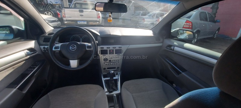 VECTRA 2.0 MPFI ELEGANCE 8V 140CV FLEX 4P MANUAL - 2009 - DOIS IRMãOS