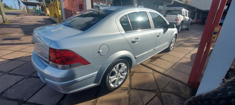 VECTRA 2.0 MPFI ELEGANCE 8V 140CV FLEX 4P MANUAL - 2009 - DOIS IRMãOS