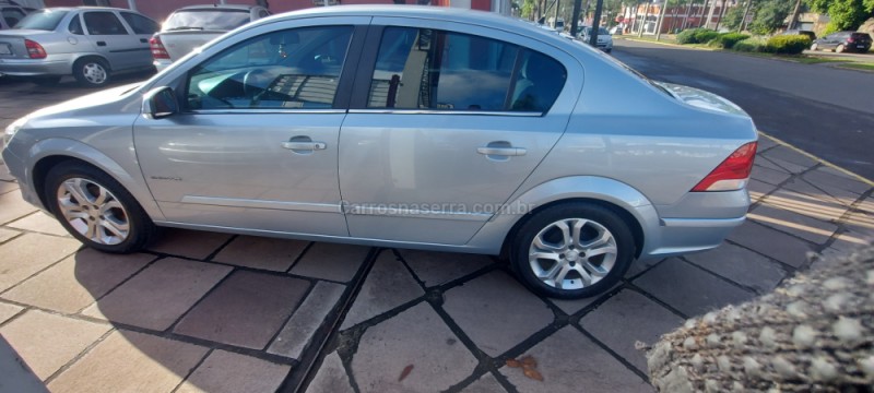 VECTRA 2.0 MPFI ELEGANCE 8V 140CV FLEX 4P MANUAL - 2009 - DOIS IRMãOS