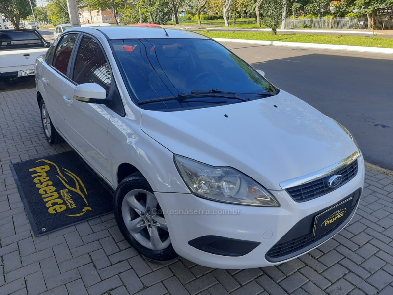 FOCUS 1.6 GLX SEDAN 8V GASOLINA 4P MANUAL - 2011 - NOVO HAMBURGO