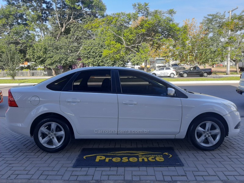 FOCUS 1.6 GLX SEDAN 8V GASOLINA 4P MANUAL - 2011 - NOVO HAMBURGO