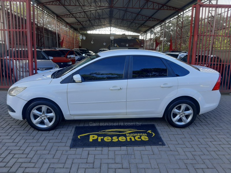 FOCUS 1.6 GLX SEDAN 8V GASOLINA 4P MANUAL - 2011 - NOVO HAMBURGO