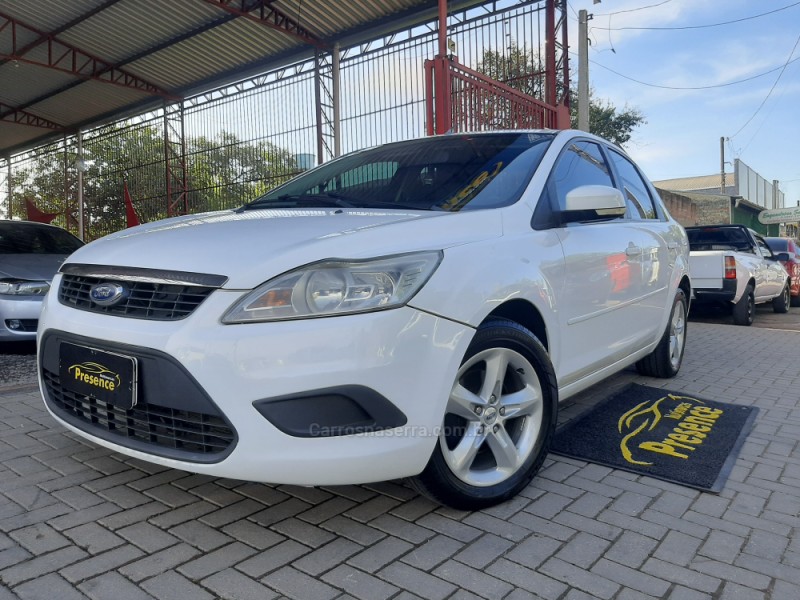 FOCUS 1.6 GLX SEDAN 8V GASOLINA 4P MANUAL - 2011 - NOVO HAMBURGO