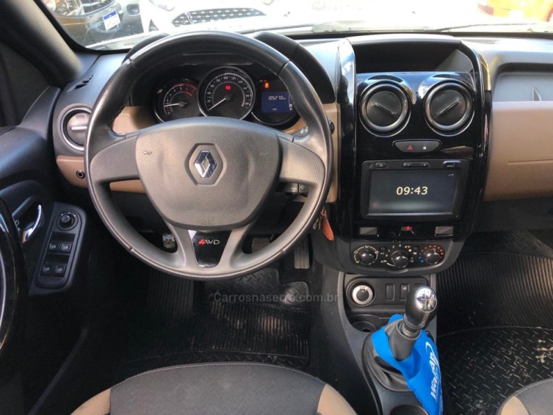DUSTER 2.0 DAKAR 4X4 16V FLEX 4P MANUAL - 2018 - CANELA