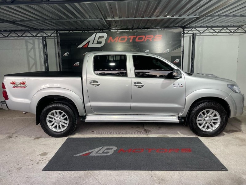 HILUX SW4 3.0 SRV 4X4 CD 16V TURBO INTERCOOLER DIESEL 4P AUTOMÁTICO - 2015 - CAMPO BOM