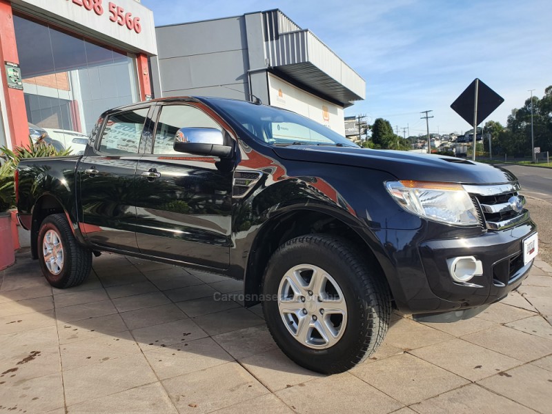 RANGER 2.5 XLT 4X2 CD 16V FLEX 4P MANUAL - 2016 - FARROUPILHA
