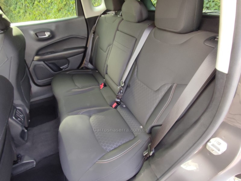COMPASS 2.0 SPORT 4X2 16V GASOLINA 4P AUTOMÁTICO - 2018 - FARROUPILHA