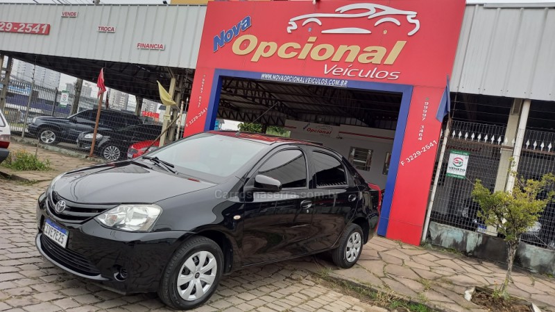 etios 1.5 xs sedan 16v flex 4p manual 2014 caxias do sul