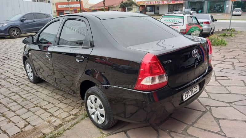 ETIOS 1.5 XS SEDAN 16V FLEX 4P MANUAL - 2014 - CAXIAS DO SUL